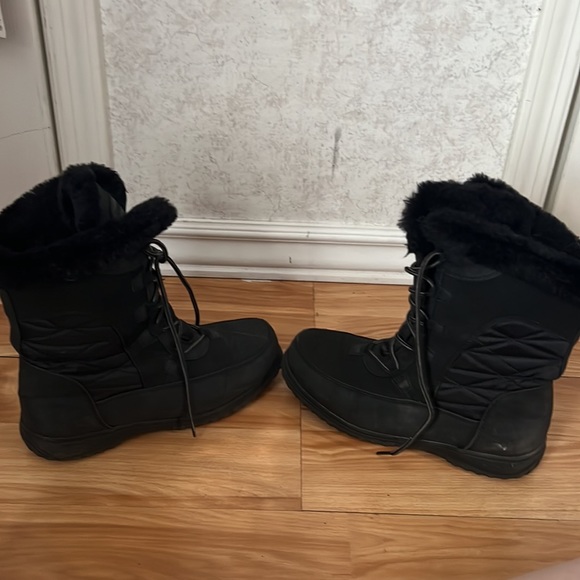 Snow boots - Picture 3 of 4